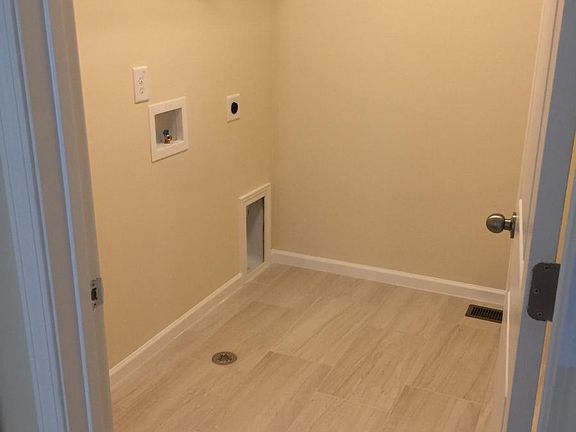 laundry area upstairs (will come w/ w/d)