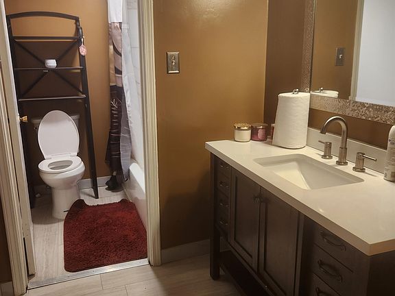4th image of 4219 Boeingshire Dr #4219
