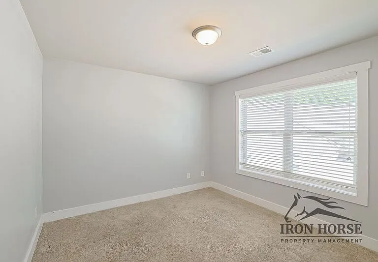 484 Park West Blvd — Photo 24