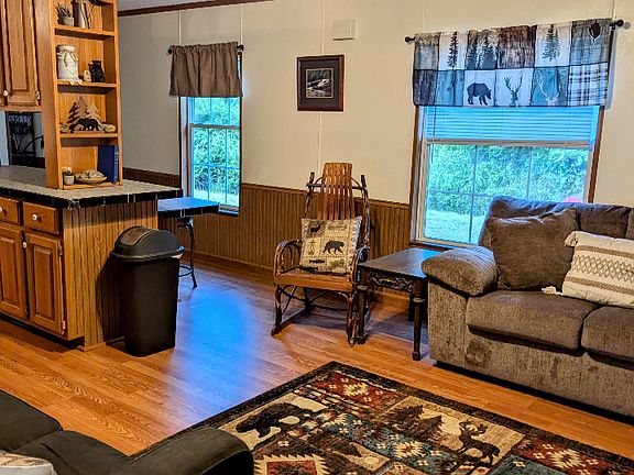 3rd image of 31 Trout Haven Ln
