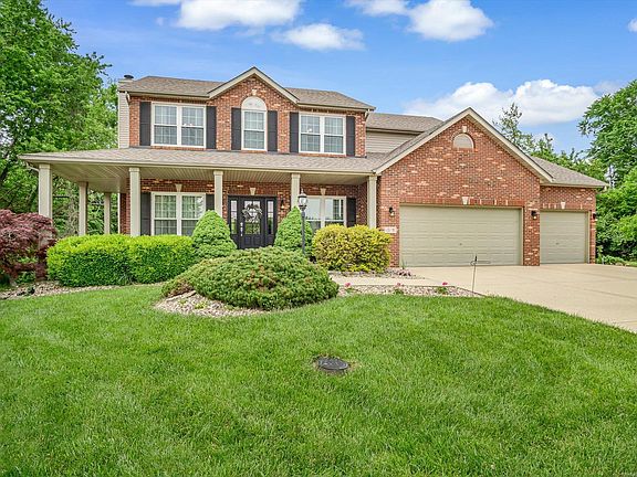 2nd image of 13 Gray Wolfe Ct