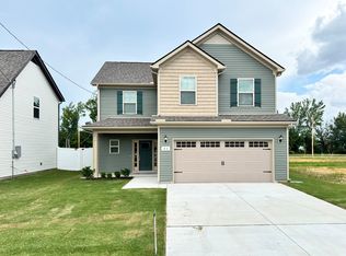 81 Stonehenge Ln, Manchester, TN 37355