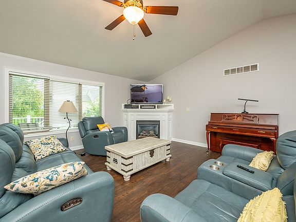 3rd image of 4307 NE Michael Ct