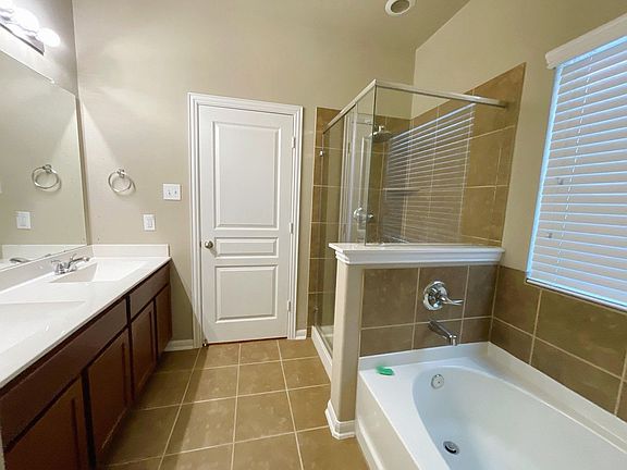 5th image of 17507 Solly Oak Pl