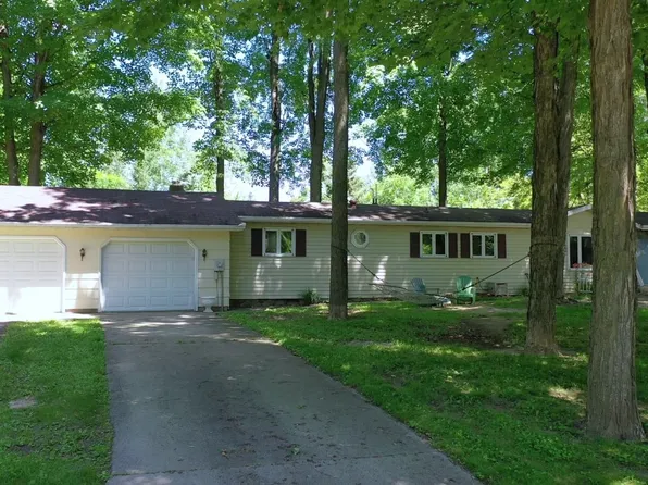 5762 Oak Orchard Rd, Abrams, WI 54101