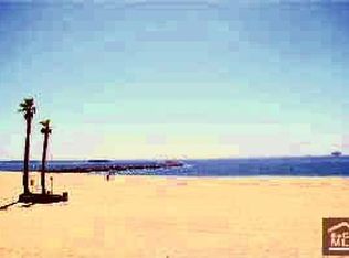 1517 Seal Way, Seal Beach, CA 90740