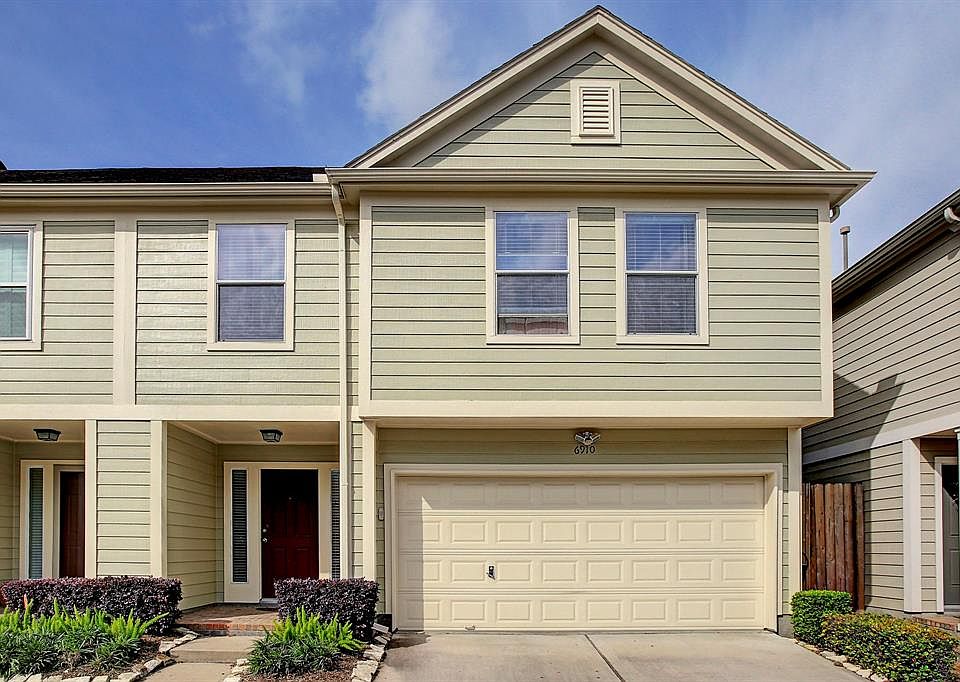 1st image of 6910 Woodridge Row Dr