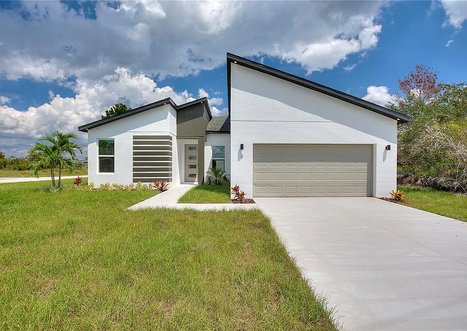 3 Magnolia Blossom Ln