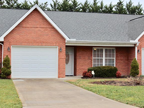 3rd image of 2525 Keeneland Dr