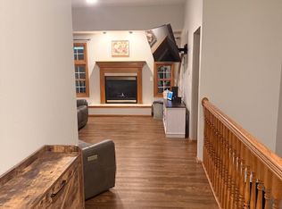 2202 Pinehurst Dr, Ames, IA 50010