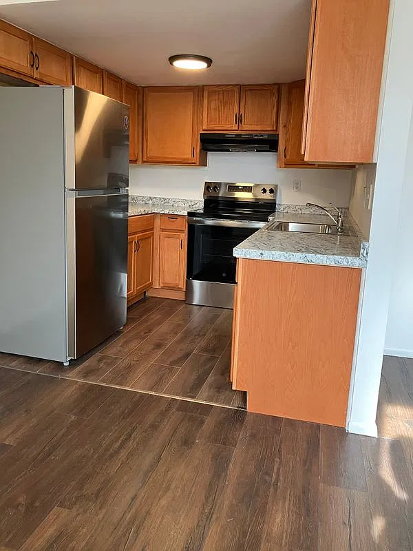 2 bed, 1.0 bath, 850 sqft, $1,650 — Photo 1