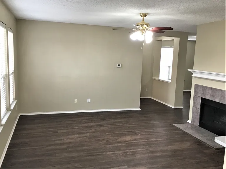 3361 Chapel Wood Ct — Photo 12