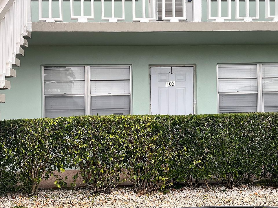 2nd image of 102 Somerset F #102