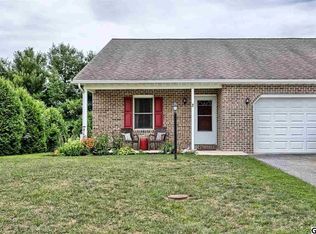7 Larch Dr, Shippensburg, PA 17257