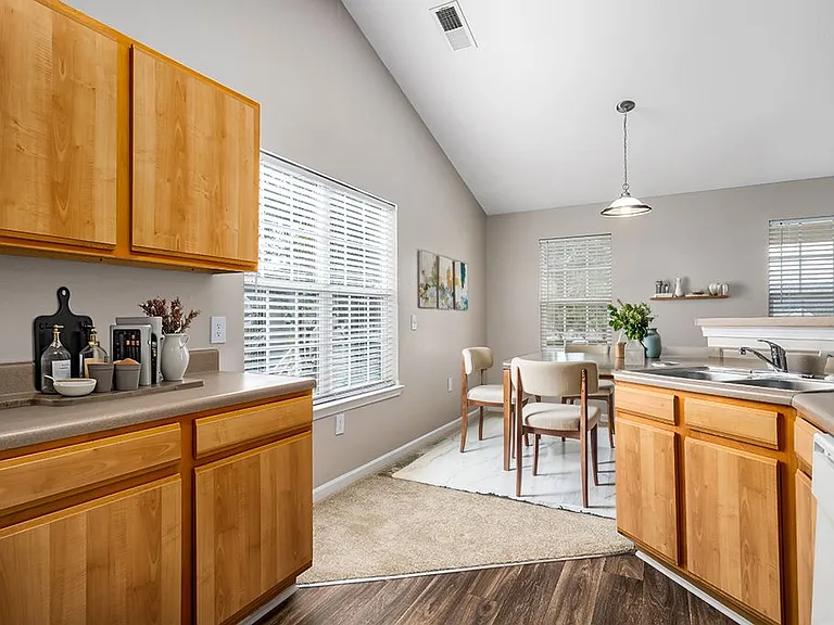 Cedar - 3 Bed / 2 Bath - 1,390 Sq.Ft.