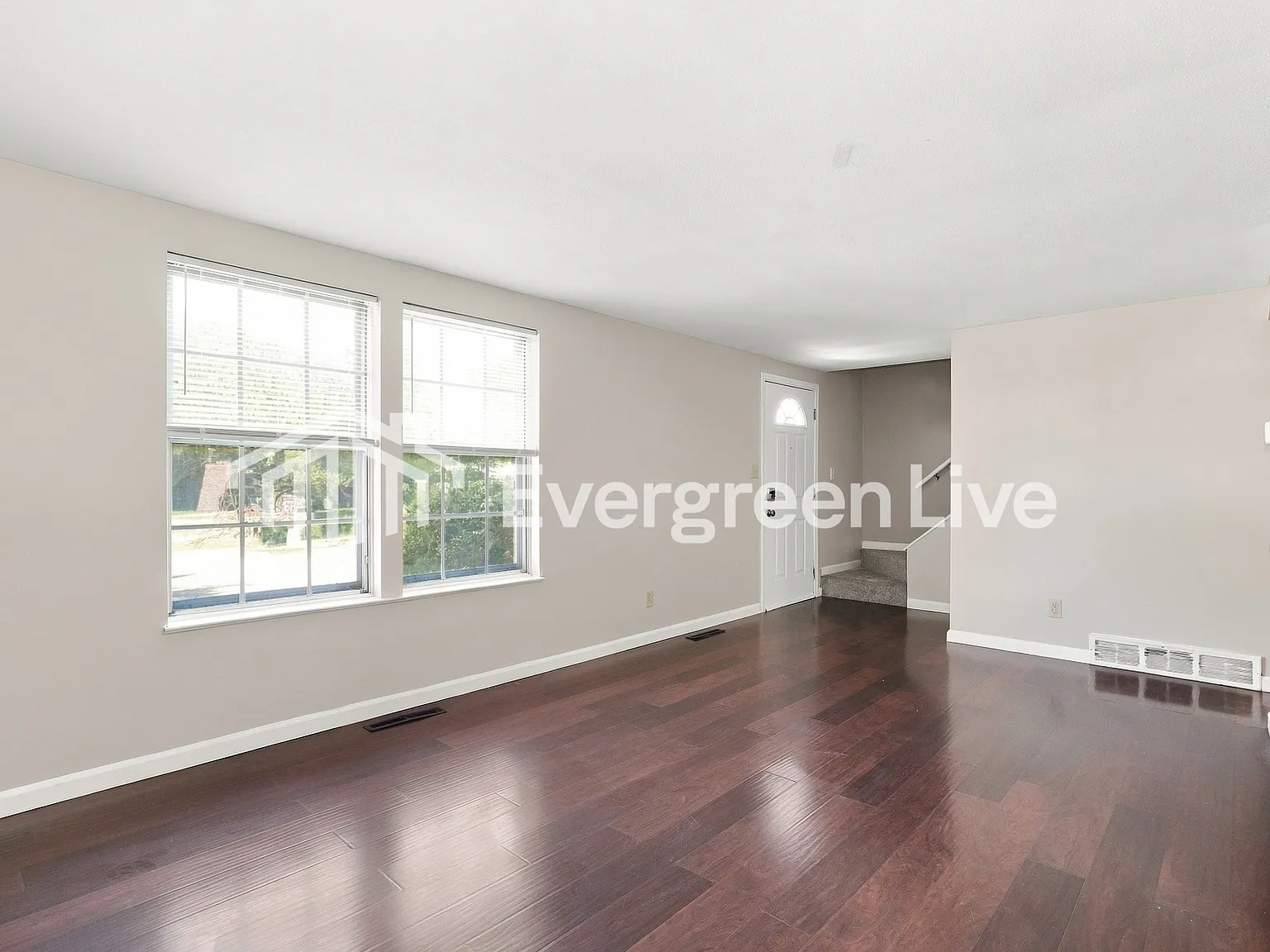4 bed, 2.0 bath, 1524 sqft, $1,645 — Photo 3