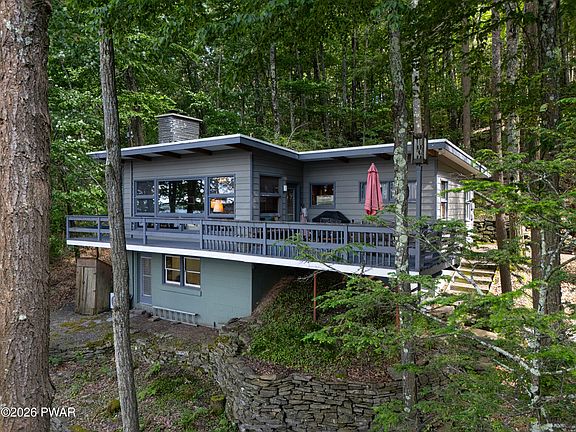 4th image of 123 Clark Dr