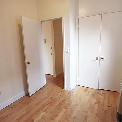 Rented by Nooklyn NYC LLC | media 39