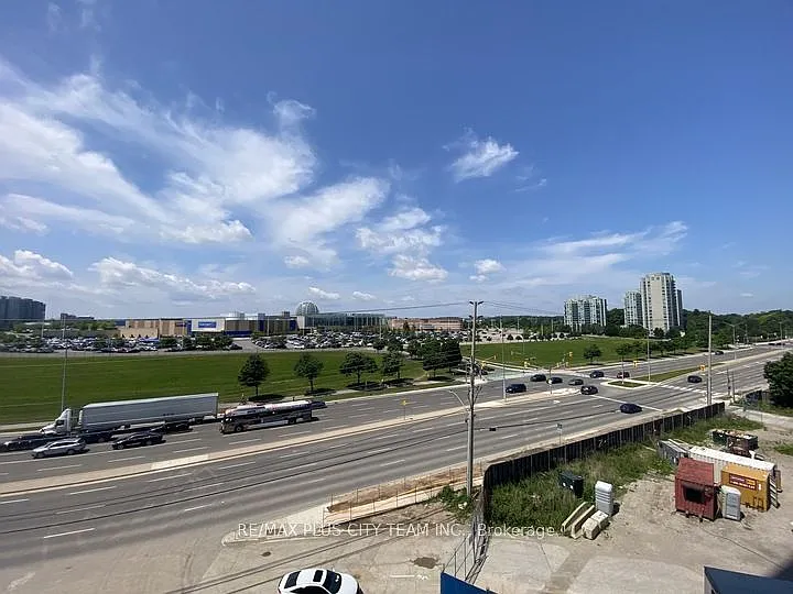 2495 Eglinton Ave W #610 — Photo 7