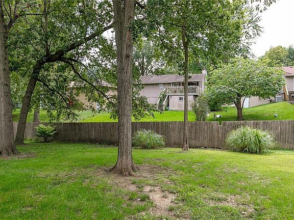5th image of 635 NE 99th St