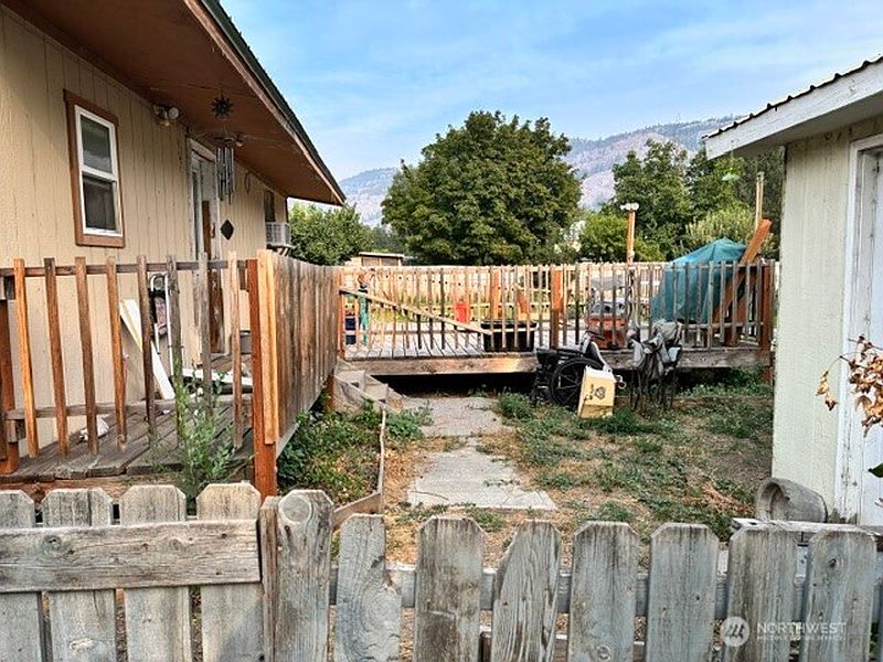 3rd image of 616 4th Street