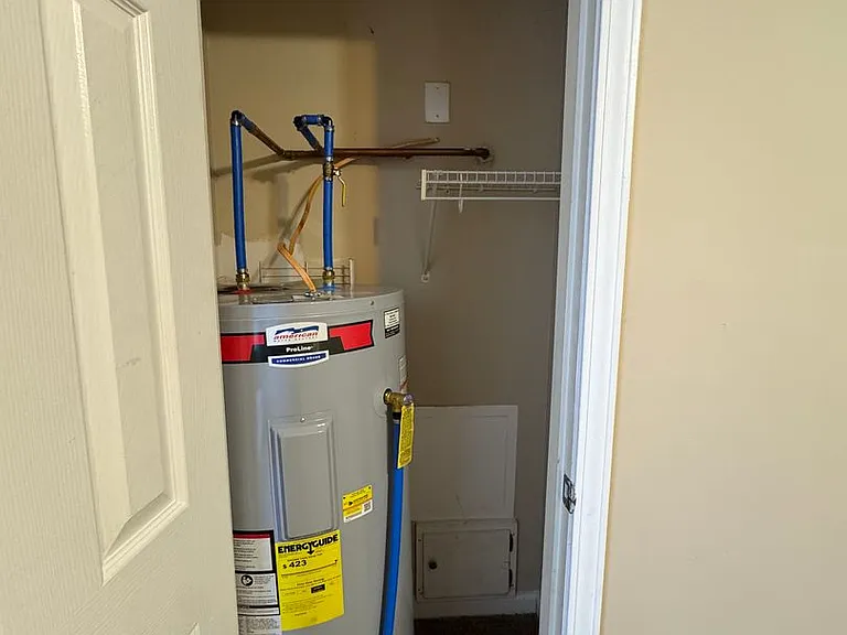 223 Faulkner Ct — Photo 14