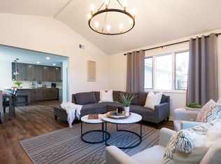 2S661 Gray Ave, Lombard, IL 60148