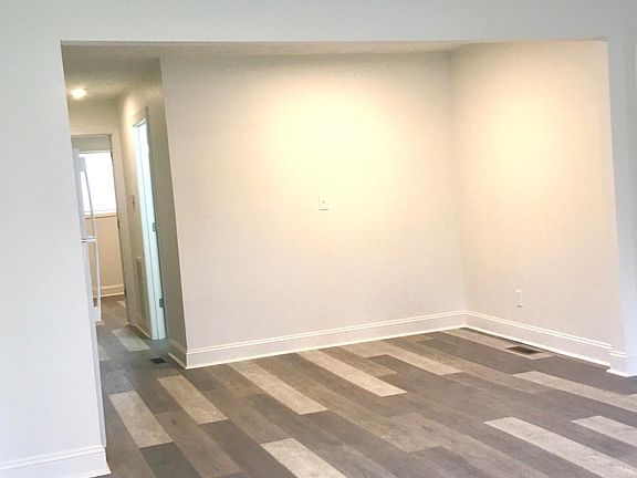 3rd image of 816 Lambuth Blvd #104-201