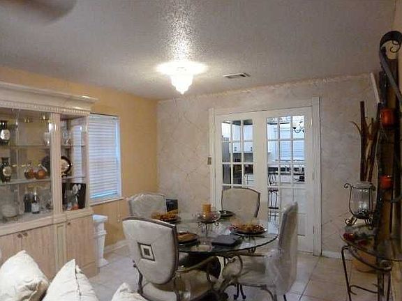 5th image of 3808 Dulaney Dr