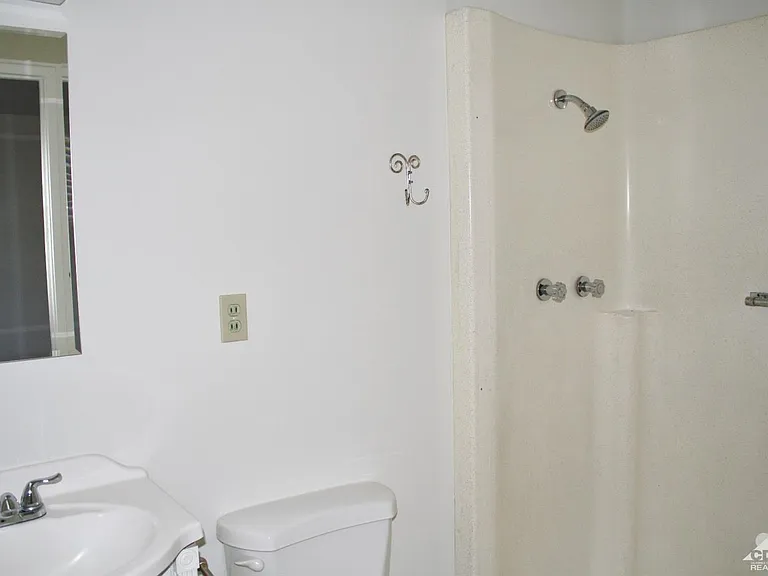 77605 California Dr — Photo 8