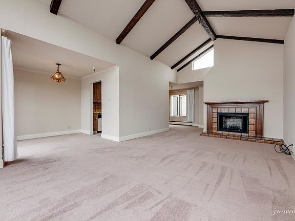 4th image of 500 Poplar Ave #302