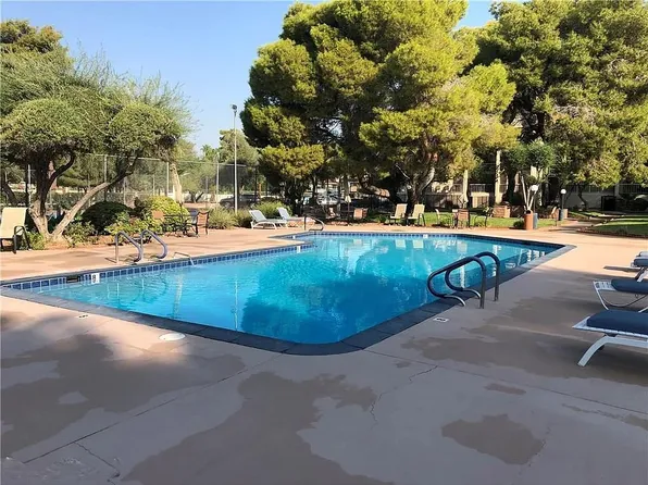 750 S Royal Crest Cir Unit 323, Paradise Town, NV 89169