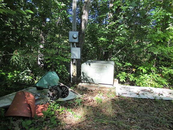 4th image of 701 Snow Hill Falls Cir Lot 12&40