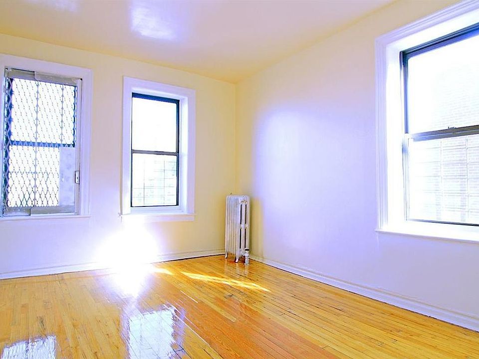2nd image of 1631 Walton Ave APT 1E