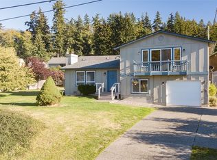 1654 Lynne Dr, Freeland, WA 98249