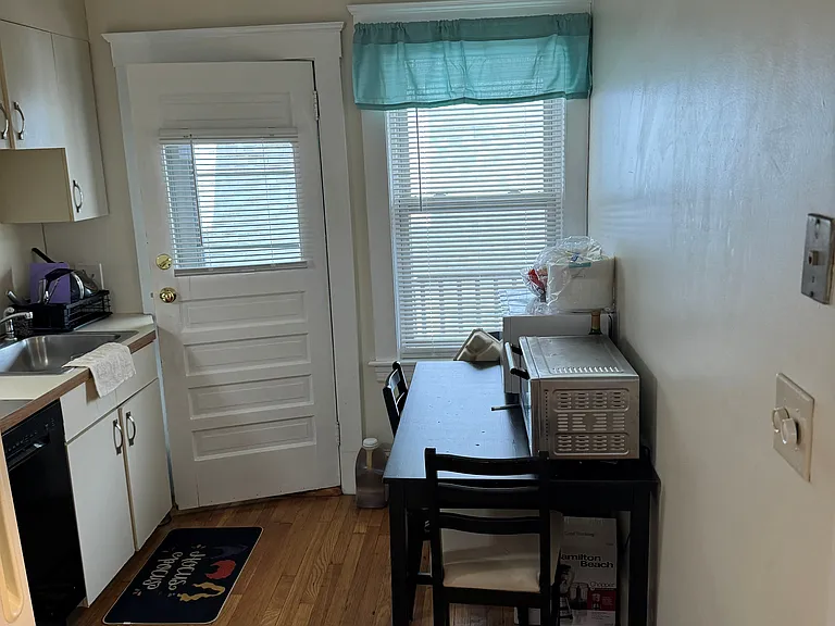 43 Eddie St #1-R — Photo 6