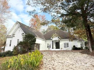 202 Potters Mill Ave, Daphne, AL 36526