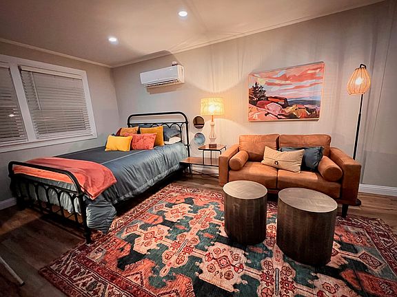 Bedroom/living space