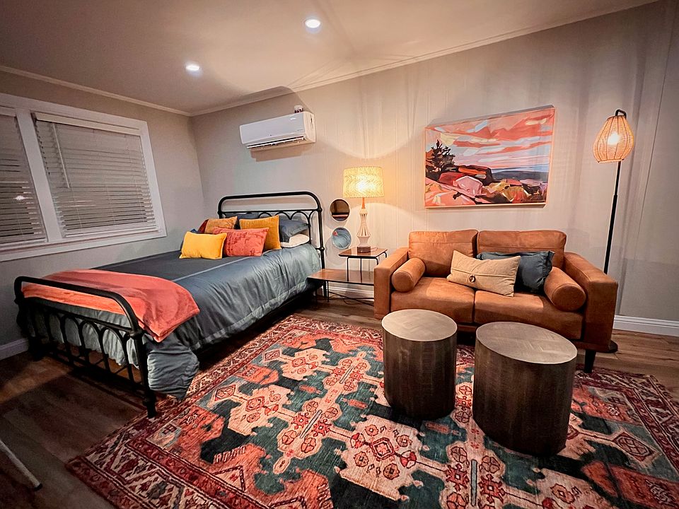 Bedroom/living space