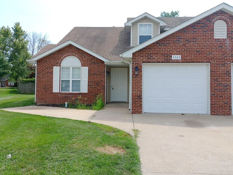 4304 Caleb Ct — Photo 1