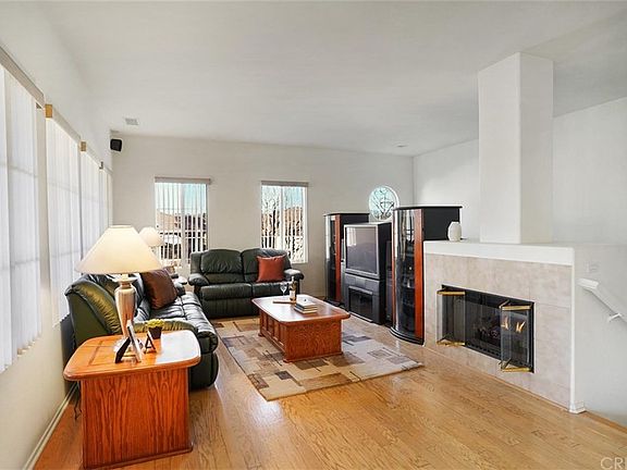 3rd image of 24204 Larkspur Ct