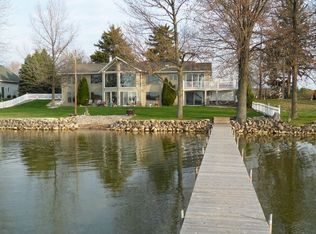 7318 N Indian Lake Dr, Scotts, MI 49088