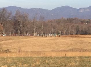 562 Barnett Rd, Greer, SC 29651