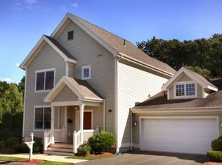 23 Country Club Ln #23, Middleton, MA 01949