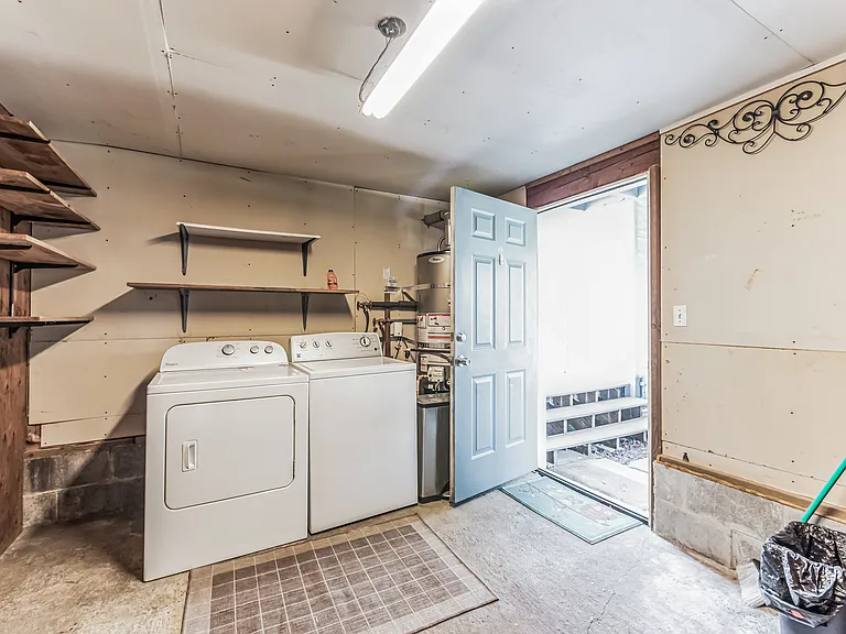 715 N 7th Ave SW — Photo 12