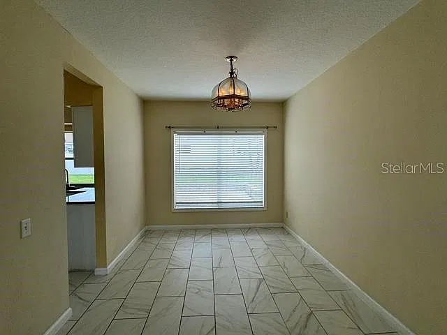 4 bed, 2.5 bath, 2143 sqft, $2,850 — Photo 4