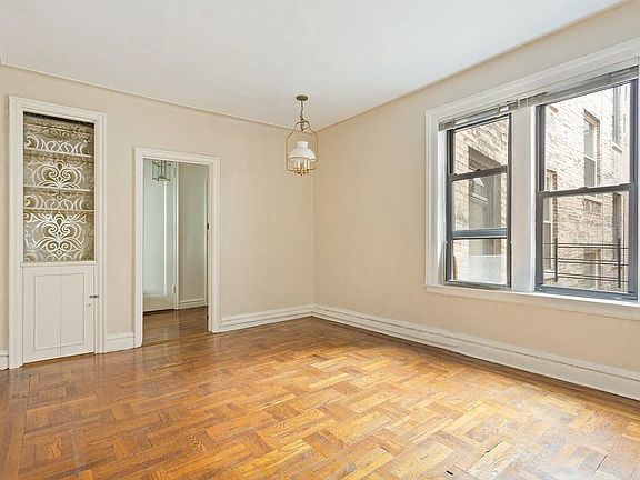 4th image of 166 E 92nd St APT 4A