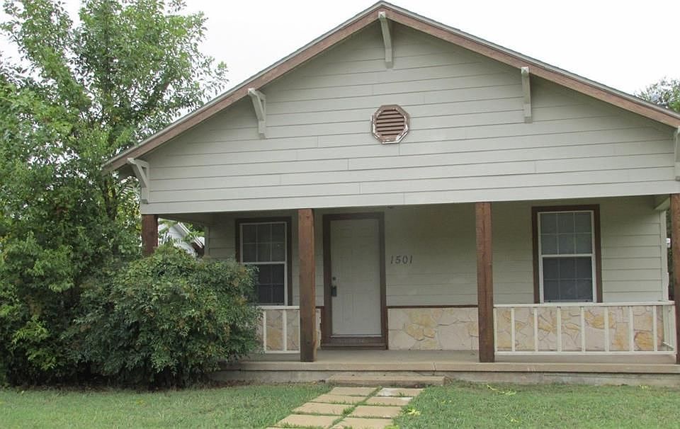 1st image of 1501 N Ross Ave