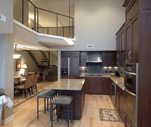 2nd image of 12 Washington Ave #10