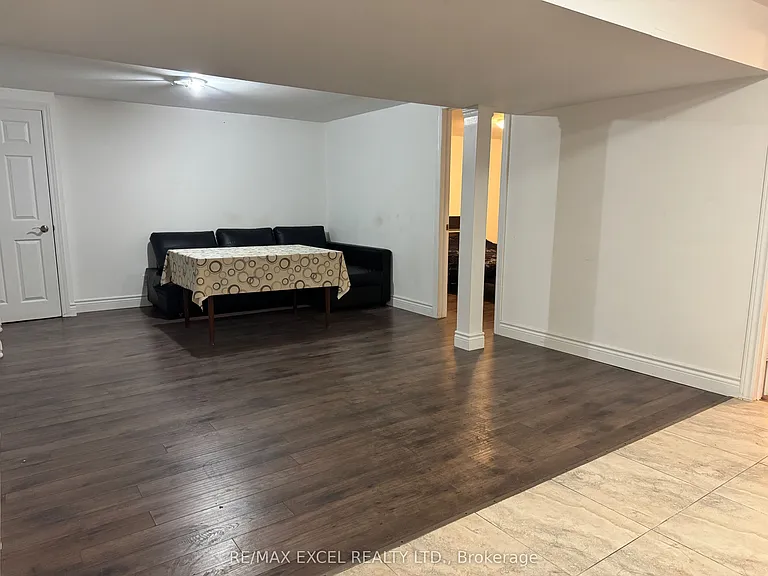 30 Marion Cres — Photo 5